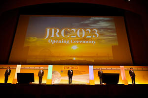 “Be a Game Changer in Medicine with Radiology”をテーマにしたJRC 2023の合同開会式