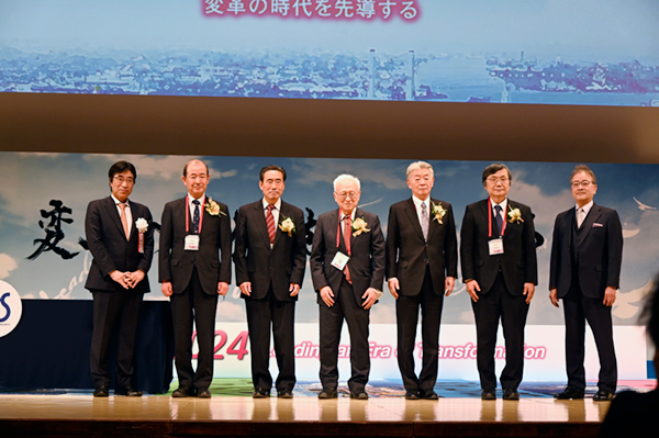 恒例のHonorary Member Award Ceremony