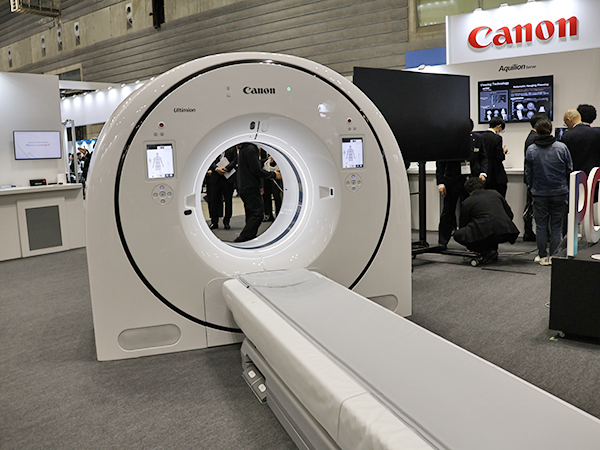 国産初のフォトンカウンティングCT「Ultimion」