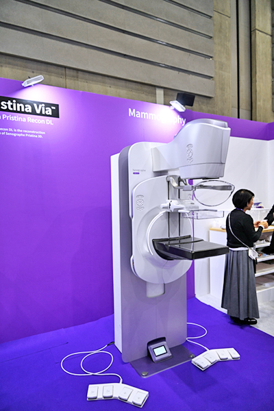 「Pristina Recon DL」を搭載可能なデジタルマンモグラフィ「Pristina Via」