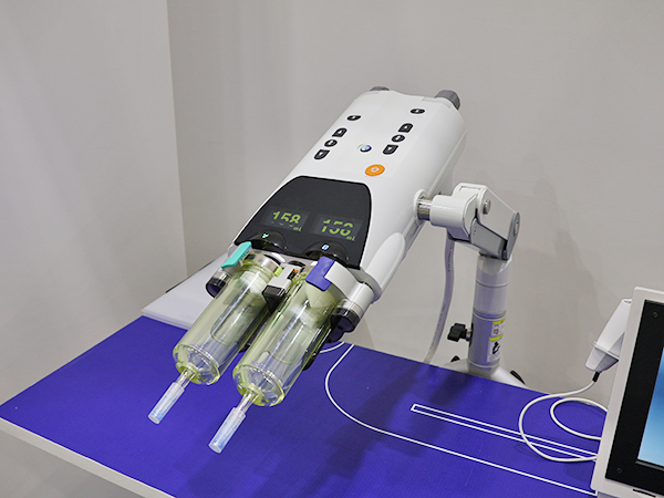 アンギオ用造影剤自動注入装置「PRESS DUO elite」