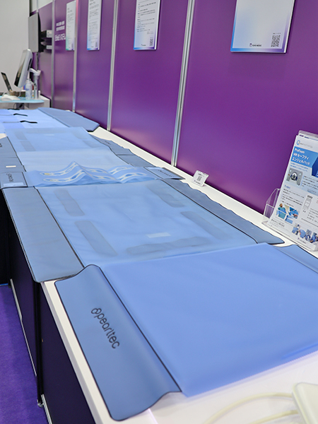 CTテーブルマットを保護する「CTテーブルカバー」