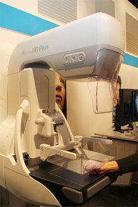 50µmの直接変換型FPDを搭載した「AMULET f」