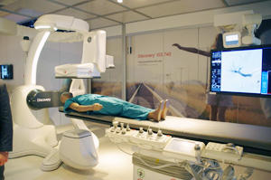 40cm×40cmのFPDを搭載したDiscovery IGS 740