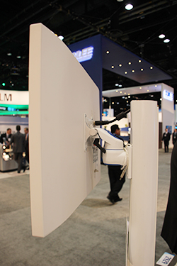 スリム化した「RadiForce EX270W」