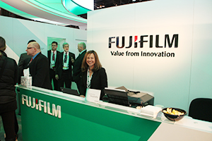 コーポレートスローガンと同じ“Value from Innovation”がテーマ