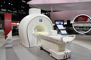 新システムソフトウエア「Evolution 5.0」の実装が待たれる超電導3T MRI「TRILLIUM OVAL」