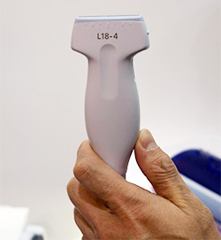 独自開発の音響材料を用いたプローブ「L18-4」