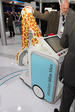 MAX wi-Dを搭載するデジタル回診車「Mobilett Mira Max」（W.I.P.）