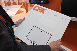 大型パネルも登場した新製品の「DRX PLUS」