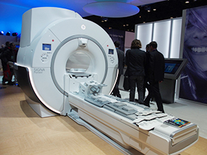 「SIGNA Pioneer」は“MAGiC”を搭載した日本発の3T MRI
