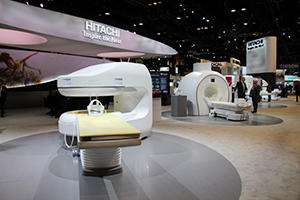 日立MRIのラインナップをアピール
