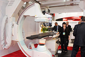 血管撮影装置「Trinias C12 MiX package」