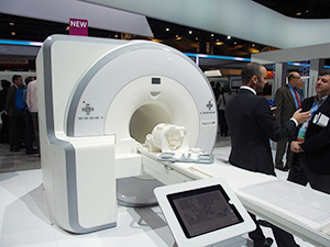 最新のMRIにバージョンアップされたMR-PETの「Biograph mMR」