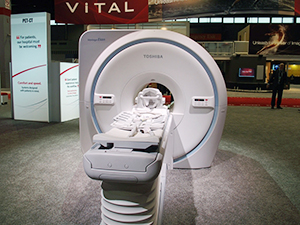 画質と検査効率を向上する最新ソフトウエアを搭載した「Vantage Elan/eS Edition」