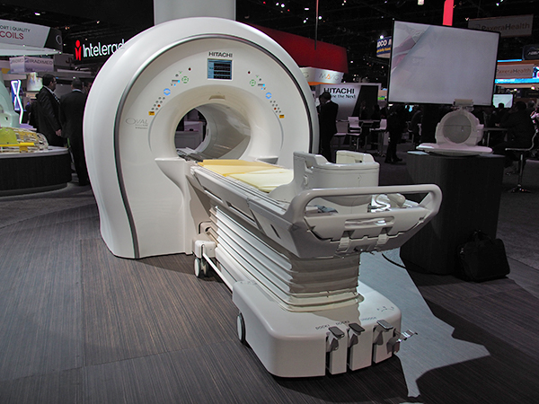 新製品の3T MRI「TRILLIUM OVAL Cattleya」