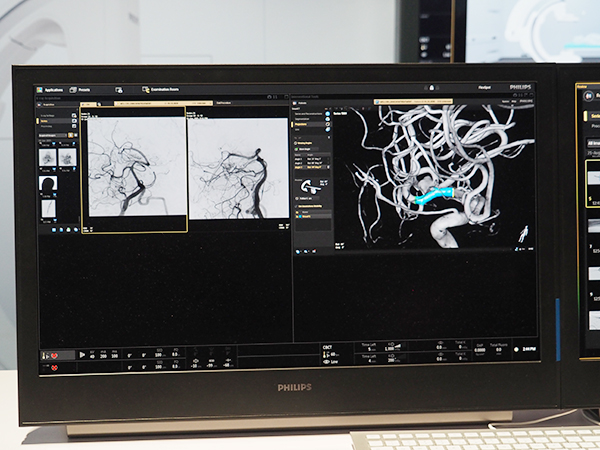 撮影と画像処理を並行して行える“インスタントパラレルワーキング機能”