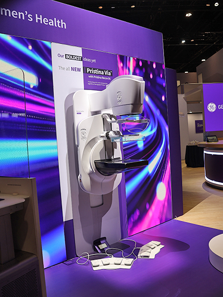 術者のワークフローを効率化するマンモグラフィ「Pristina Via」（薬機法未承認）