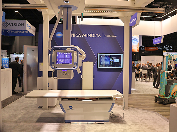 天井走行式X線撮影装置「KDR Flex」