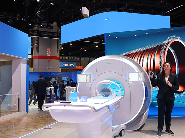 ヘリウムフリーMRIのパイオニアであるフィリップスが他社に先駆けて3.0Tでもヘリウムフリーを実現