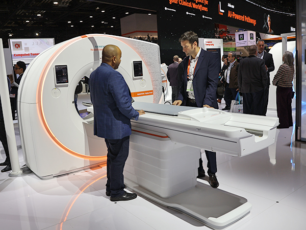 Dual SourceのPCD-CT「NAEOTOM Alpha.Peak」