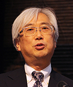 瀧口登志夫 氏（代表取締役社長）