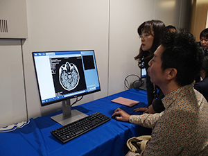 MAGiCをいち早く体験