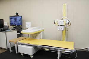 一般撮影X線システム「Radnext32」と骨密度測定装置「Dichroma scan DCS-900FX」を組み合わせて提案