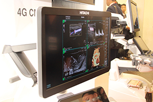 22インチの有機ELディスプレイを搭載