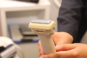 軟性樹脂層が凹凸面に密着して，表層部分の画像も鮮明に描出する 「音響カプラー」