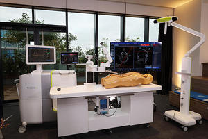 脊椎手術支援ロボット「Mazor Xロボットシステム」