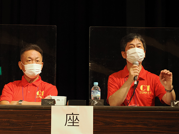 シンポジウム（1）座長：梁川範幸 氏（つくば国際大学）（写真左），高木　卓 氏（千葉市立海浜病院）