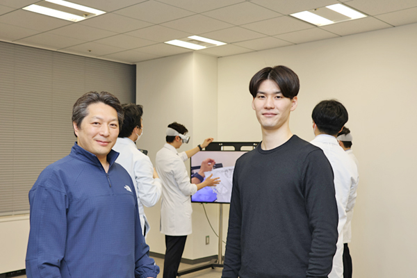 講師を務めた帝京大学冲永総合研究所Innovation Labの杉本真樹氏（左）と末吉巧弥氏（右）