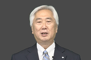 瀧口登志夫氏（代表取締役社長）