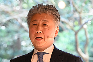 宇佐見　潮 氏（常務執行役員パブリックセクター統括本部長）