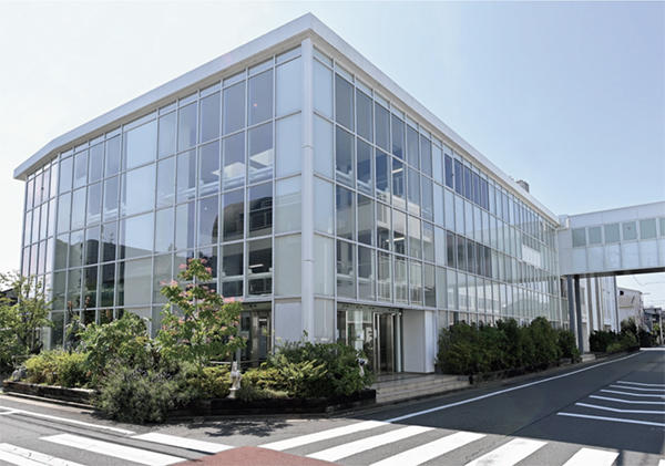 江戸川病院のBNCT棟（写真提供：江戸川病院）