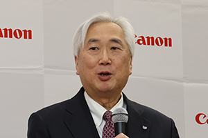 瀧口登志夫 氏（副社長執行役員メディカルグループ管掌）