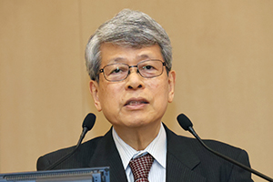 栗原 敏 氏（慈恵大学理事長）