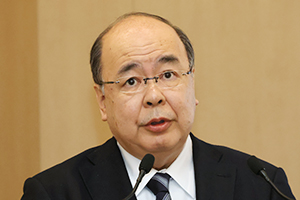 小島博己 氏（東京慈恵会医科大学附属病院病院長）